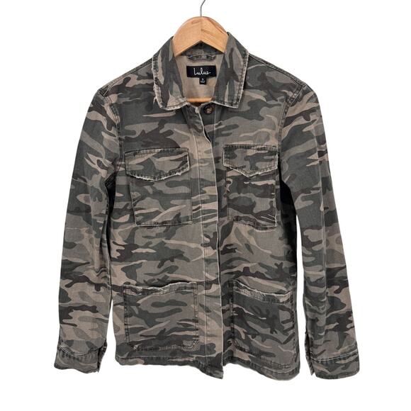 Lulus Button Front Jacket Shirt Womens Small Army Green Camo Print Cotton NWOT - Picture 1 of 10